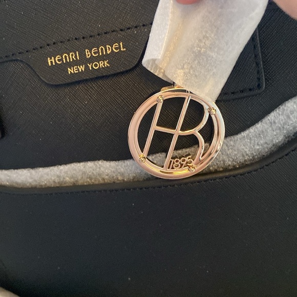 NWT Henri Bendel West 57th Satchel - Picture 4 of 9